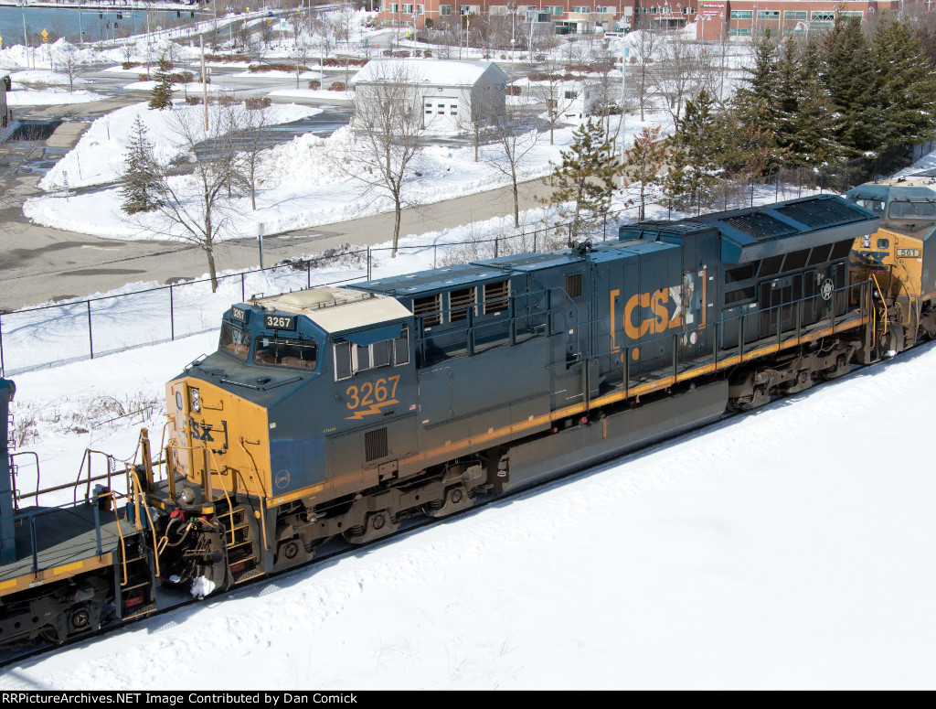 CSXT 3267